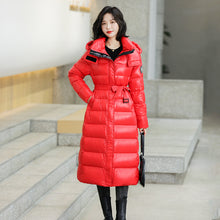 Load image into Gallery viewer, 21HW0141 Shascullfites Melody Down Jacket Women 2024 New X-long Hooded Fashion Slim Fit Waistband Very Warm Woman Winter Coats