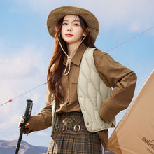 Load image into Gallery viewer, 23H1002 Shascullfites Melody Women Vests Autumn Winter Duck Down Vest Female Slim Sleeveless Jacket Women Winter Coats