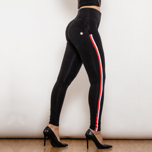 822HWDBlackJS Shascullfites Melody High Waist Dark Thread Black Jeans with Stripe