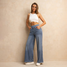 Load image into Gallery viewer, FSLS2082LWidejsMLB Shascullfites Melody High-Waisted Wide-Leg Jeans Light Blue Women&#39;s Stretchy Knit Trousers with Multiple Pockets for Work