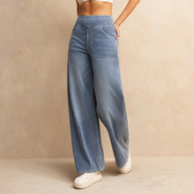 Load image into Gallery viewer, FSLS2082LWidejsMLB Shascullfites Melody High-Waisted Wide-Leg Jeans Light Blue Women&#39;s Stretchy Knit Trousers with Multiple Pockets for Work