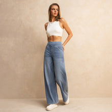 Load image into Gallery viewer, FSLS2082LWidejsMLB Shascullfites Melody High-Waisted Wide-Leg Jeans Light Blue Women&#39;s Stretchy Knit Trousers with Multiple Pockets for Work
