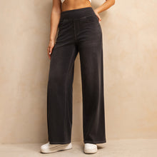 Load image into Gallery viewer, FSLS2082LWidejsDG Shascullfites Melody Dark Grey Women&#39;s Wide Leg Jeans Multiple Pockets Stretchy Knit Casual Baggy Jeans