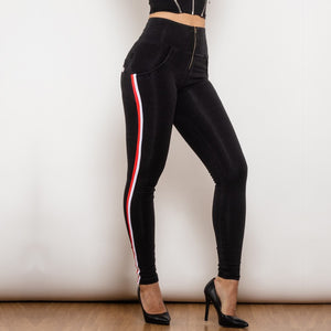 822HWDBlackJS Shascullfites Melody High Waist Dark Thread Black Jeans with Stripe