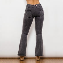 Load image into Gallery viewer, 1011GMJF Shascullfites Mid Waist Dark Thread Grey Flare Jeans