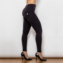 Load image into Gallery viewer, 49049MWBK Shascullfites Middle Waist Black Knitted Leggings