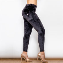 Load image into Gallery viewer, 323MWBCH Shascullfites Middle Waist Black Chenille Leggings