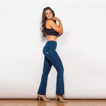 Load image into Gallery viewer, 1005DBMJF Shascullfites Mid Waist Dark Thread Blue Flare Jeans