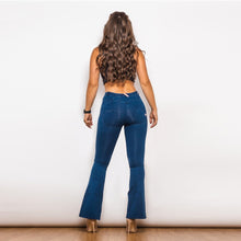 Load image into Gallery viewer, 1005DBMJF Shascullfites Mid Waist Dark Thread Blue Flare Jeans